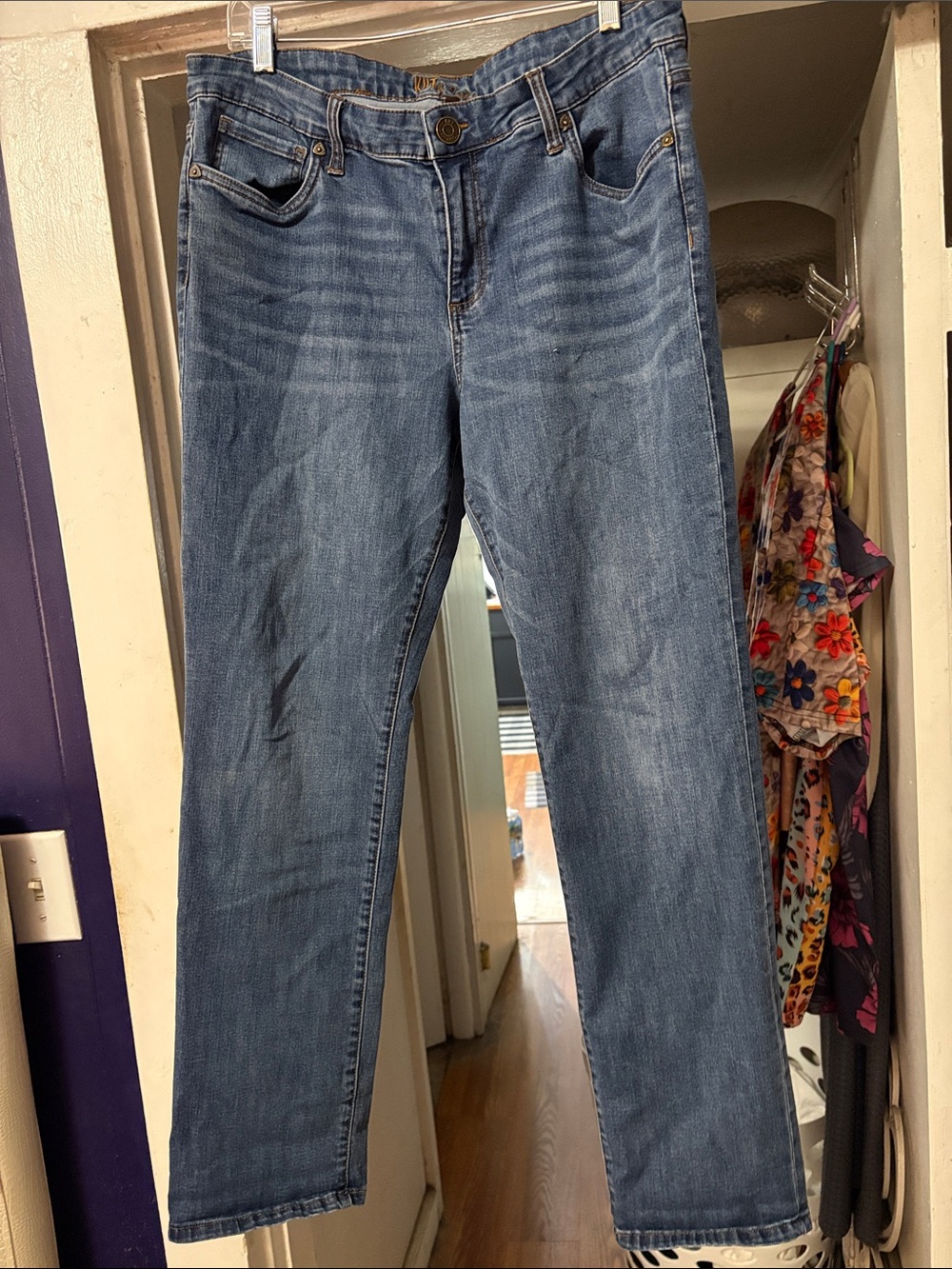 Kut from the Kloth Medium Blue Straight-Leg Women's Jeans